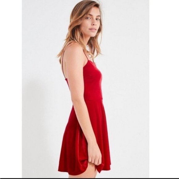 Urban Outfitters red velvet mini dress size L - Picture 2 of 6